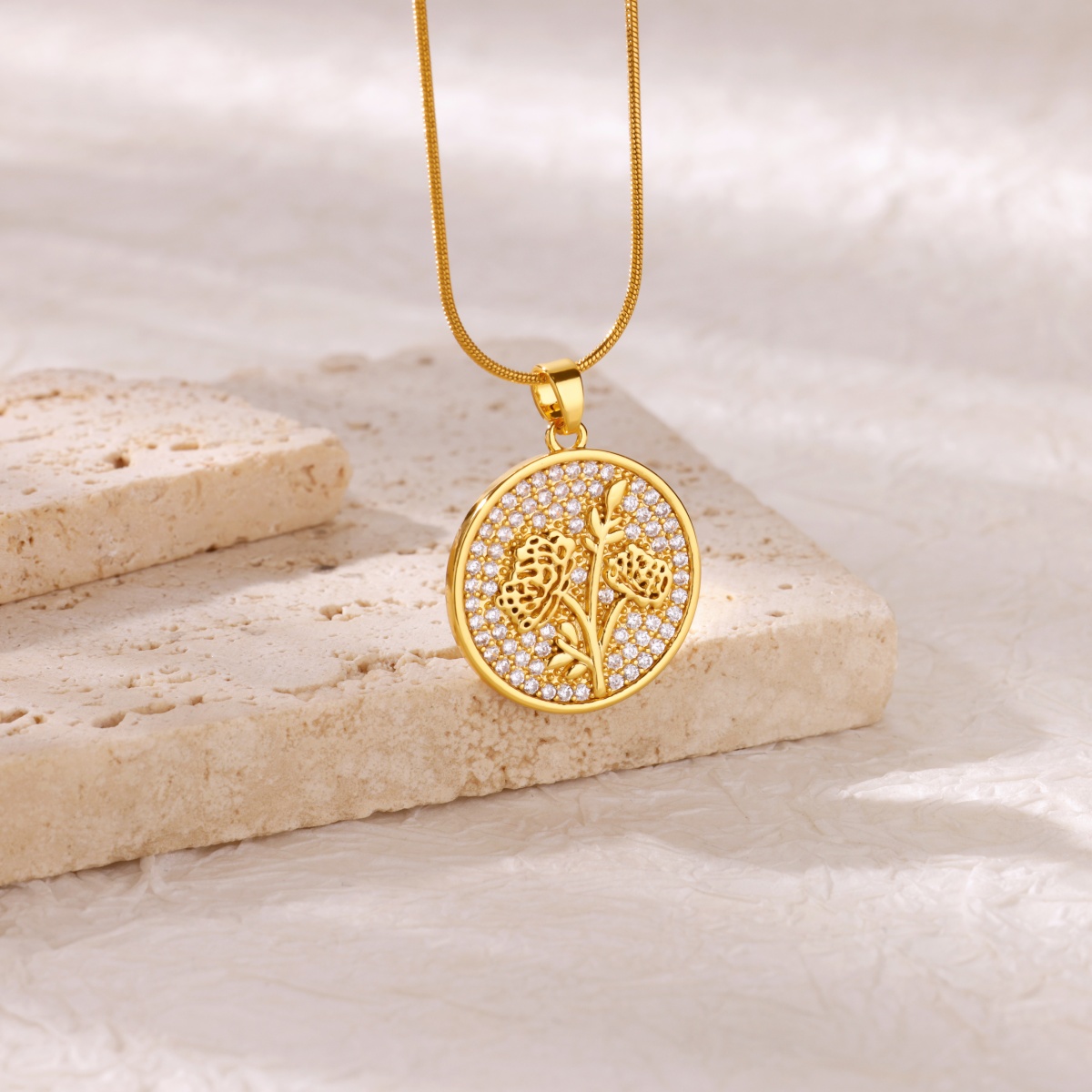 Colliers en zircon pour femmes - Birth Flower Necklace avis et prix